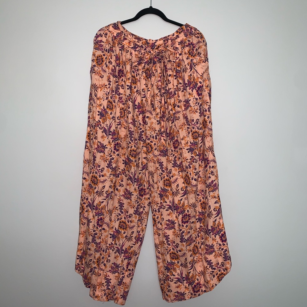 Free People Floral Set - Picture 3 of 9